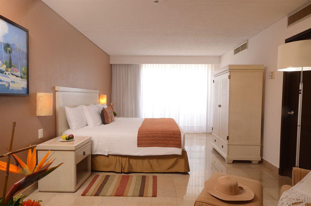 Galeria Plaza By Brisas Hotel